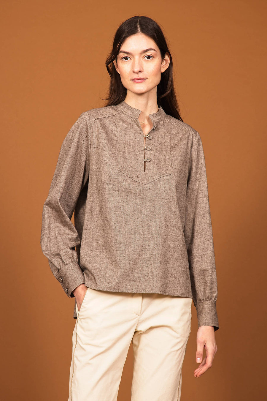 Top GADHI Grey